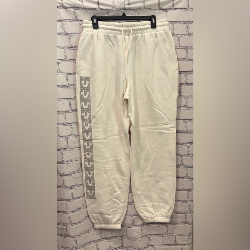 Macy’s True Religion Size: L Unisex  Winter White Joggers /Crystal Box